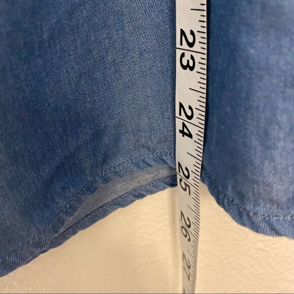 Ro + De blue Chambray blue Tie Neck Tencel Top coastal beachy lagenlook S - Picture 4 of 8